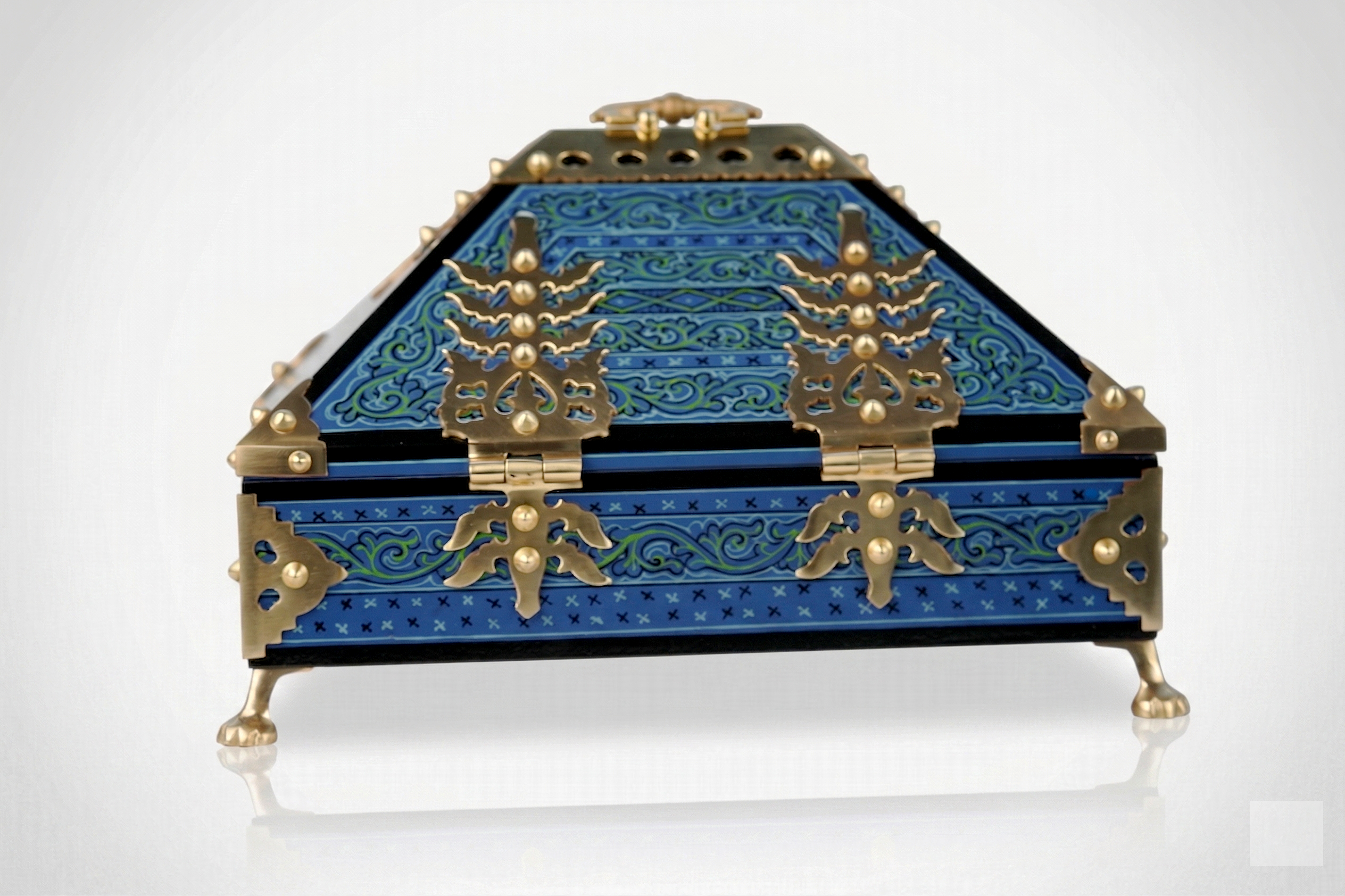 Nettoor boxJewellery Box with Intricate Patterns for Storing Jewellerie