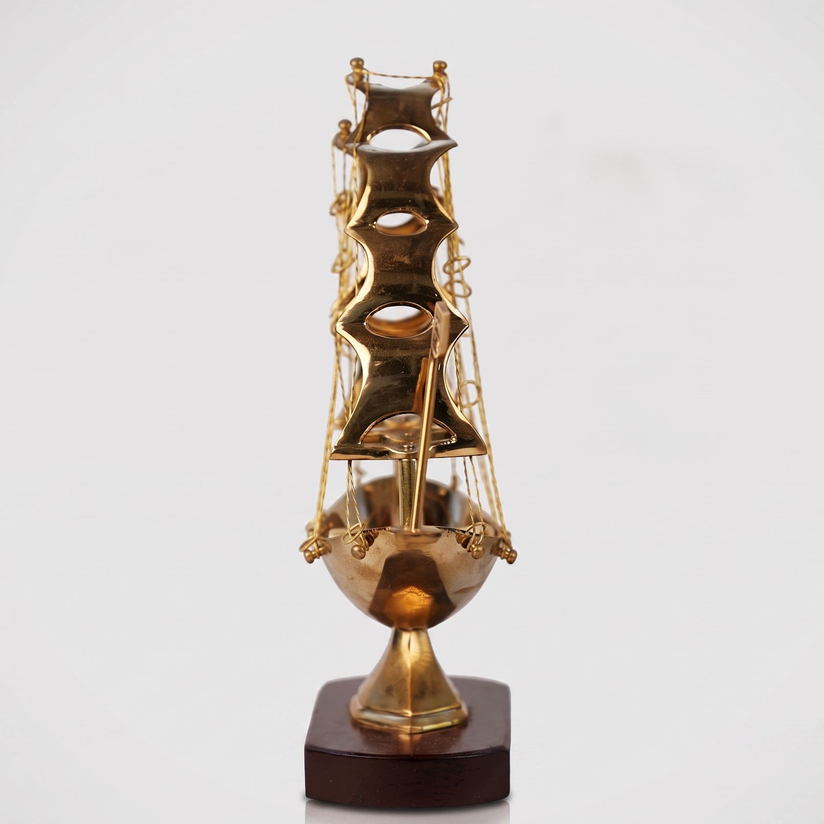 ZTC Brass Metal Sailboat Ship Model Figurine Showpiece for Home,
