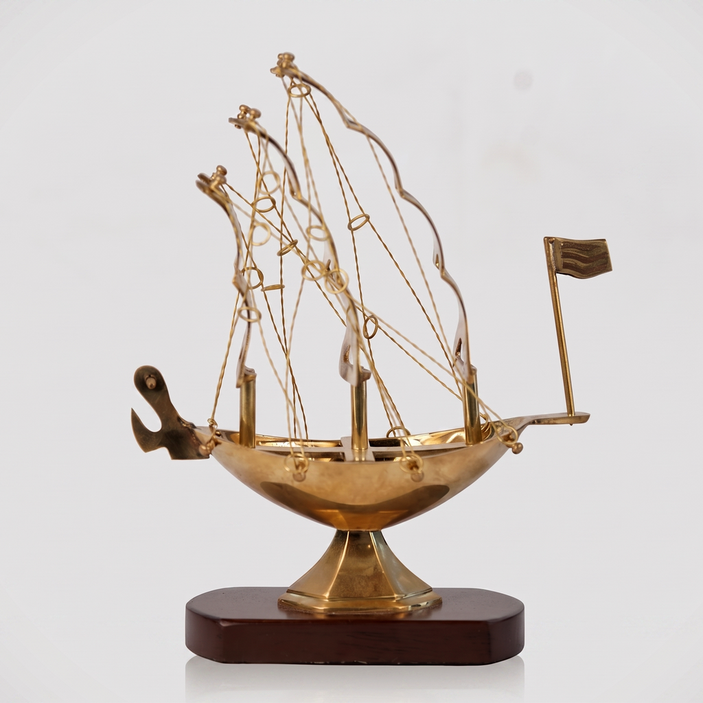 ZTC Brass Metal Sailboat Ship Model Figurine Showpiece for Home,